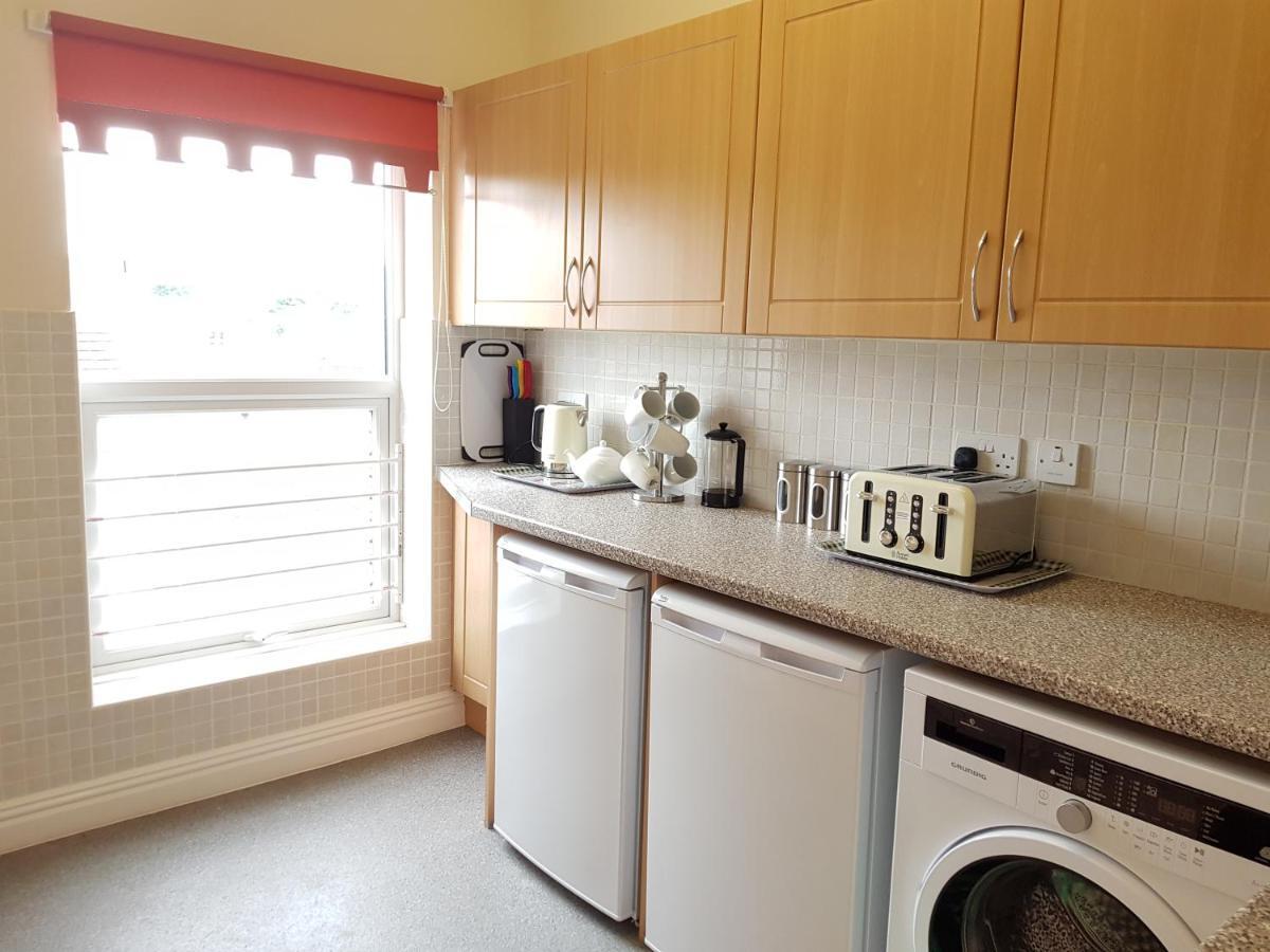 Saltburn Holidays 4 Park View Loftus Extérieur photo